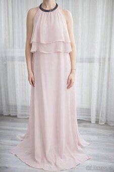 Krásné nové šaty