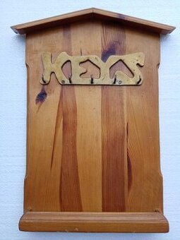 Nástěnný věšák na klíče