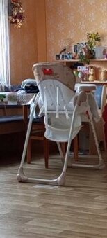 Jídelní židlička