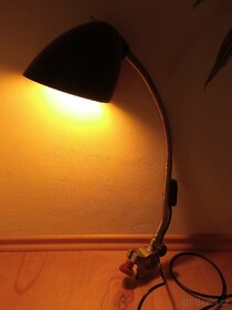 Retro bakelitová lampička