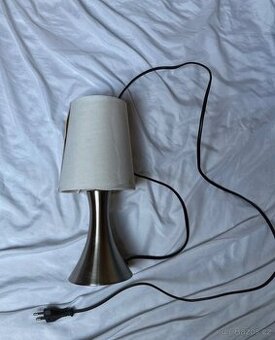 Stolní lampa