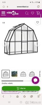 Krásný moderní skleník