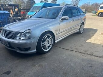 Mercedes Benz C32 AMG
