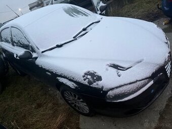 Alfa romeo 147 náhradní díly z auta