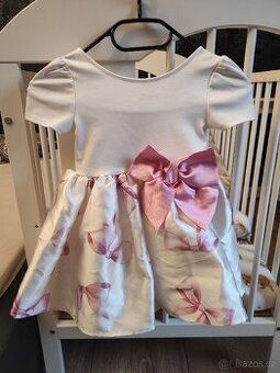 Šatičky pro holčičku