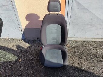 Sedačka řidiče Fiat Grande Punto 5dvéř.