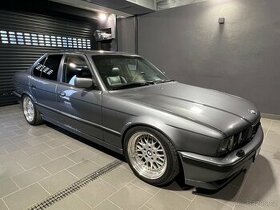 BMW 525i e34 - 1