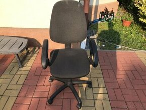 Prodám dvě použité kancelářské/PC židle