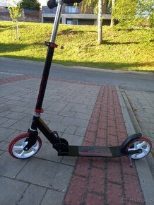 Dětská skládací koloběžka