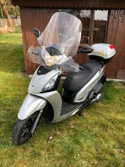 Kymco People 300 GTi