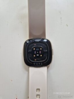 Fitbit Sense 2 rozpadlé