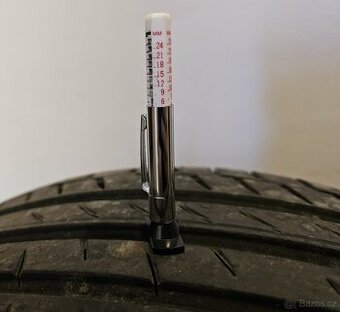 4x 225/45 R19 Letní pneu Continental PC6