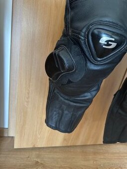 Predam moto kombinezu Tschull