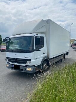 Mercedes Benz Atego 816-skříň s hydraulickým čelem 1000 kg