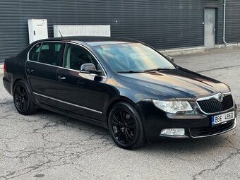 ►► ŠKODA SUPERB 2.0 TDI 103 KW • DSG • COLUMBUS ◄◄