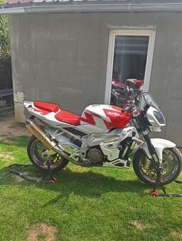 Prodám Aprilia tuono RSV 1000 rr rv 2010