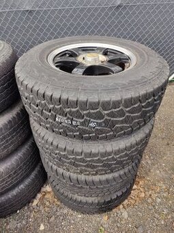 Nissan Navara D40 255/70 R16 m+s (65)
