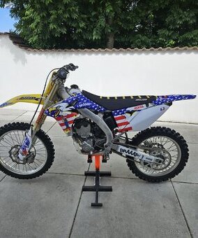 Suzuki rmz 250