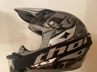 Fly racing helma