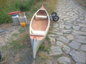 Kanoe laminátová lehká