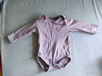 Kojenecké tmavě modro-fialové body, vel. 62
