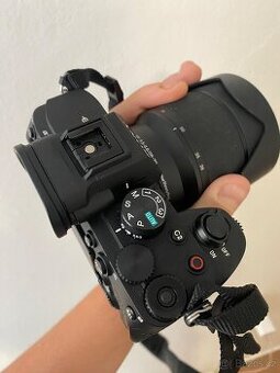 SONY A7 IV