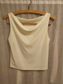 Elegantní tílko s nabíraným výstřihem