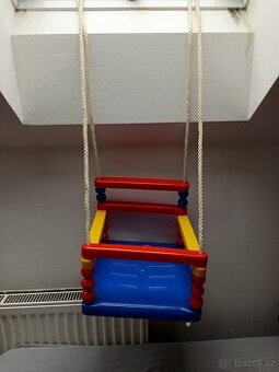 Dětská plastová houpačka na zavěšení