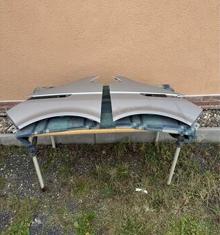 Volkswagen T6.1 pravý levý blatník 7LA821195 a 7LA821196