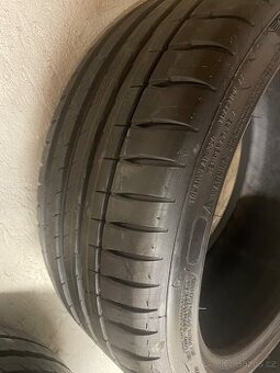 Nove Michellin pilot sport 225/40 R18