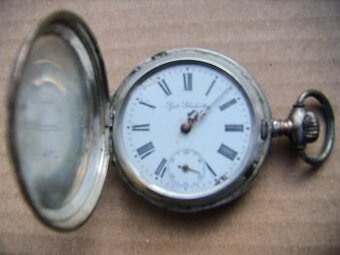 Prodám STŘÍBRNÉ KAPESNÍ HODINKY