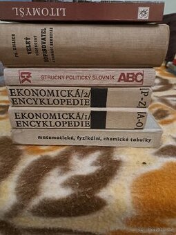 Nabízím knihy ,třeba někdo ocení