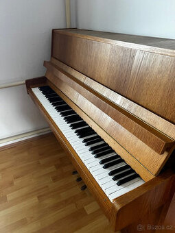 Piano, pianino, klavír Petrof