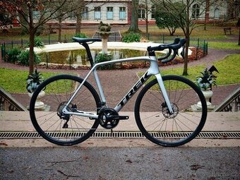 Trek Emonda SL 5 disc - 1