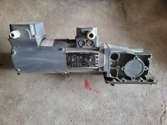Elektromotor s převodovkou Lenze