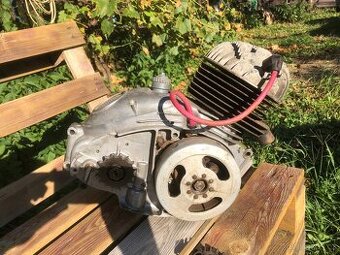 Motor ČZ 150c