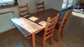 Ikea jídelní stůl + 4 židle