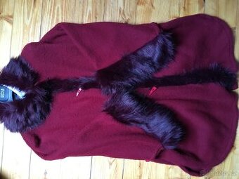 Dámský kožešinový plášť - pončo z Akrylu