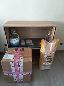 Klec pro morče, podestýlka, seno