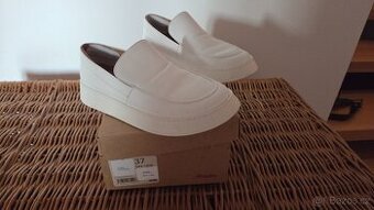 Jako N.O.V.É. kožené boty Baťa vel.: 37