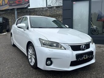 Lexus CT 200h 2011