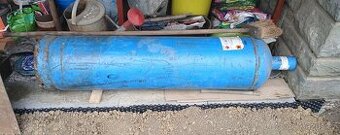 Velká propan-butan láhev