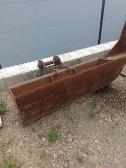 Lžíce svahová hydraulická 200 cm - 1