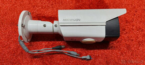 Analogova kamera Hikvision DS-2CE16D5T-AVFIT3 - 1