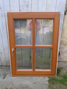 7 kusů - Dřevěné okno 94 x 127 cm