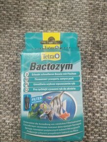 Tetra Bactozym- biologická aktivita v akváriu - 1
