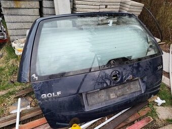 Páté dveře Golf IV variant