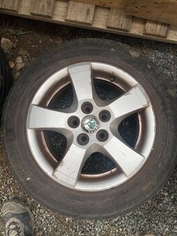 Alu kola 14” 5x100 Škoda a letní pneu 185/60/R14