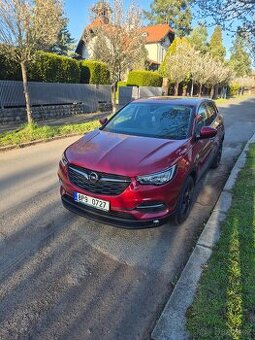 Opel Grandland x najeto jen 31000km