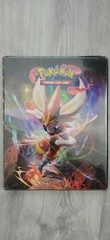 Pokemon karty v albu